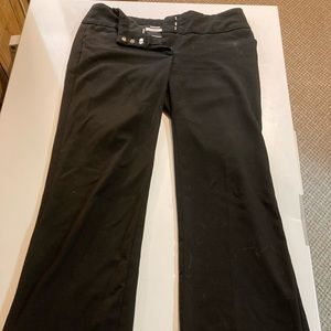 Nice pair of slacks. perfect for work!